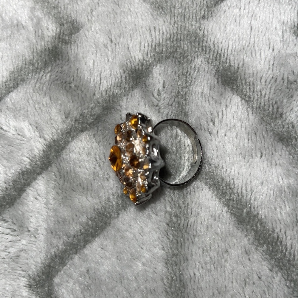 Amber ring - Picture 3 of 3